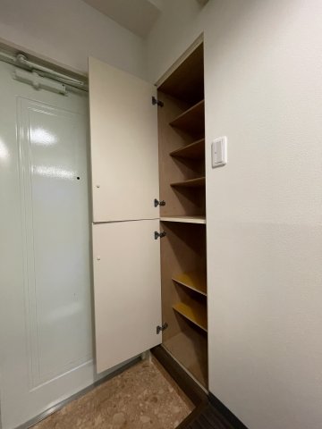 玄関　明るい玄関です