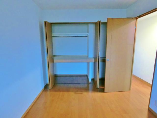 収納　室内写真は別部屋の写真です。