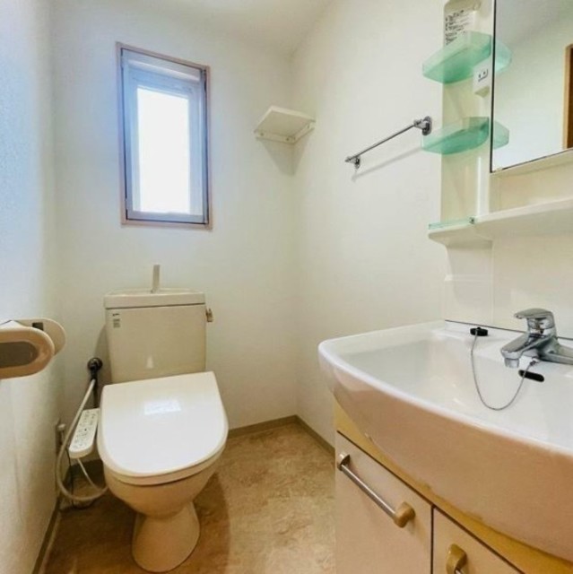 トイレ　イメージ