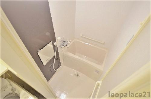 バス・シャワールーム　設備・仕様は号室により異なる為、現況を優先致します。