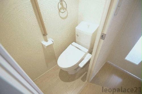 トイレ　設備・仕様は号室により異なる為、現況を優先致します。