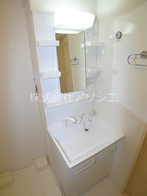 洗面設備　シャンプードレッサー