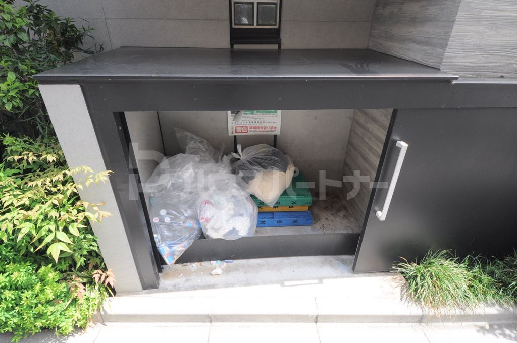LAPiS本駒込の外観写真