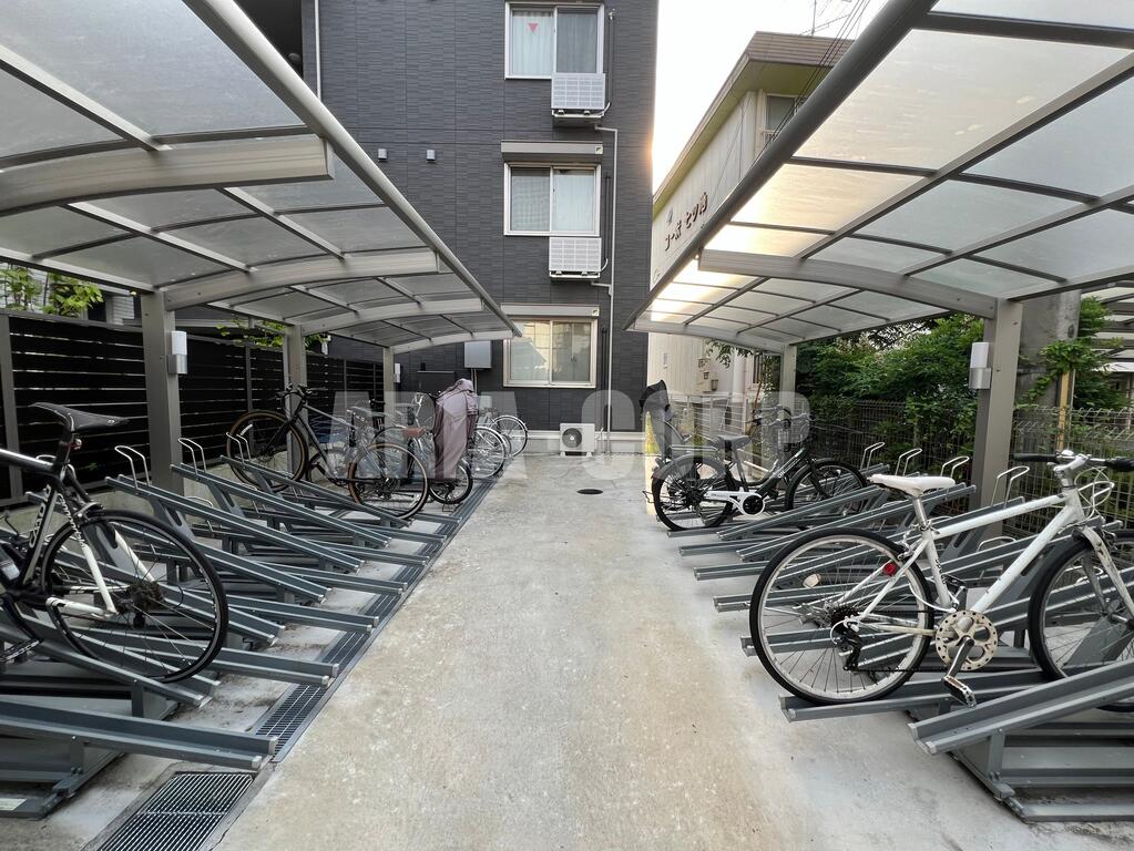 その他共有部分　駐輪スペース完備◎