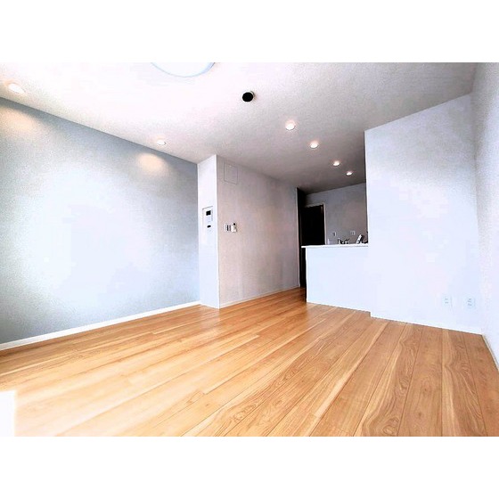 居室・リビング　全居室エアコン・照明完備