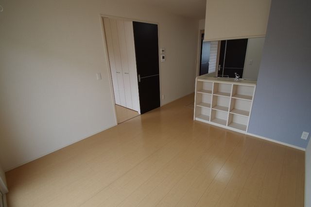 居室・リビング　★日当たり良好のリビング★