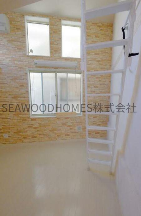 その他　窓が大きく日当たりの良いお部屋です☆