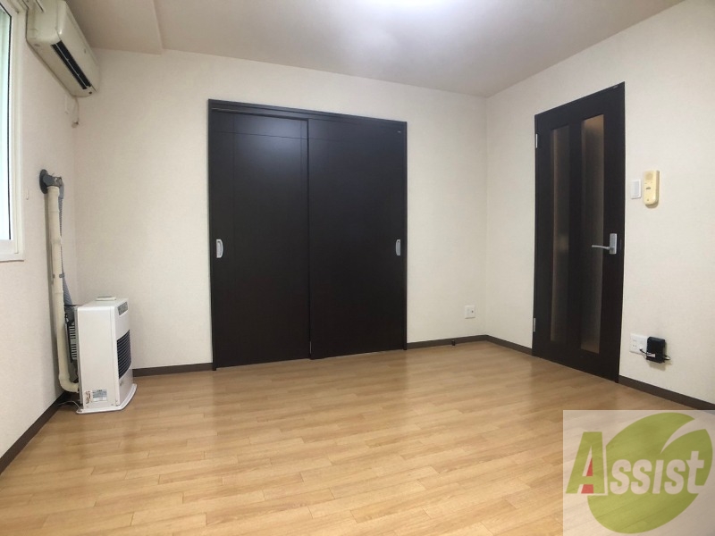 居室・リビング　広くてキレイなお部屋が広がっていて、充実した生活が送れそう。