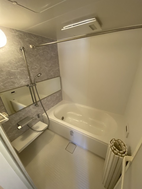 バス・シャワールーム　１坪バスルームで足を伸ばしてゆっくりバスタイム。