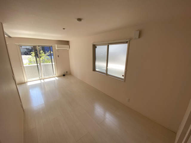 居室・リビング　駅近のこの立地。そしてこの設備はマーベラス