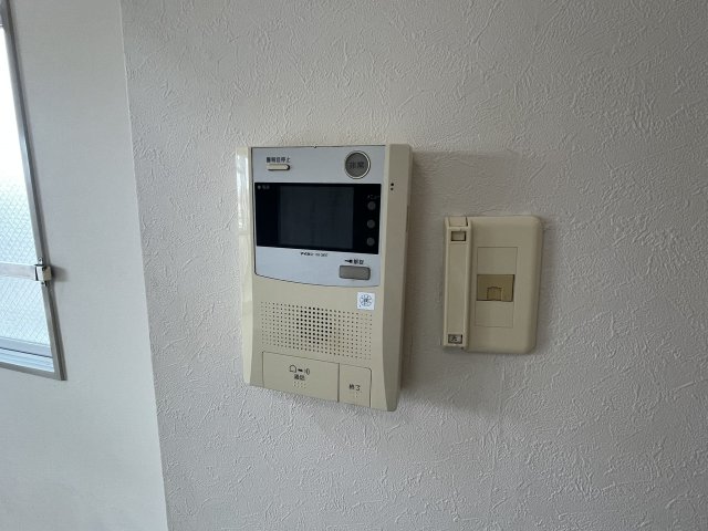 セキュリティ　モニター付きインターホンです