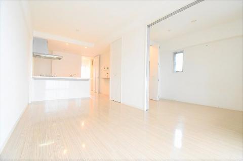 居室・リビング　室内