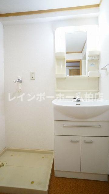 洗面設備　広い洗面スペース