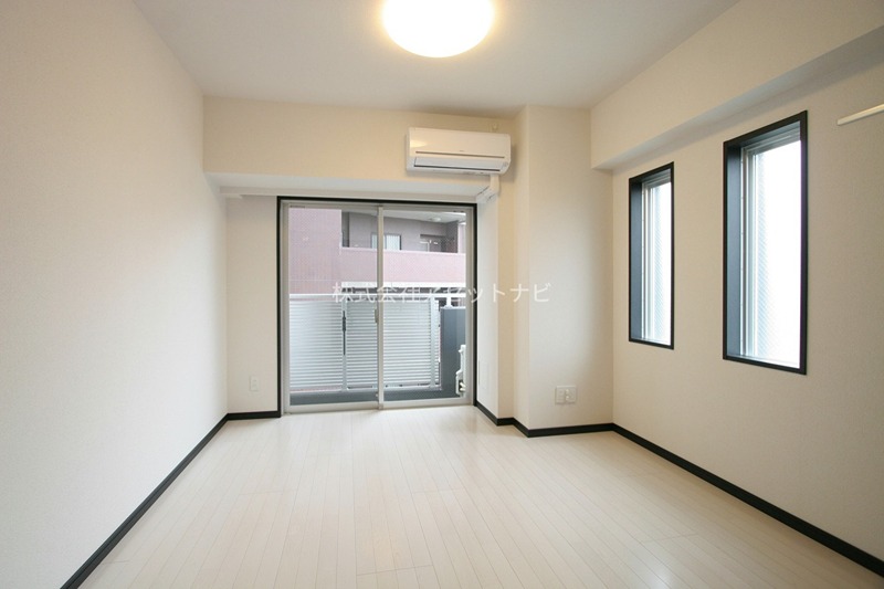 居室・リビング　別タイプのお部屋です