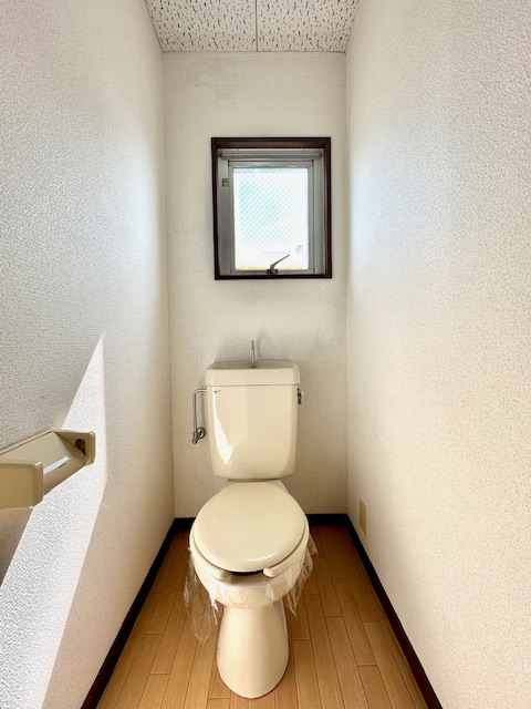 サイコート新屋敷のトイレ写真