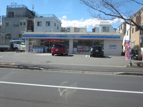 コンビニ　ローソン新堀店（コンビニ）まで457m