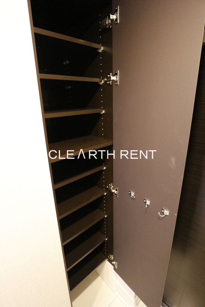 玄関　☆入居後も安心・直接の管理会社クレアスレント☆