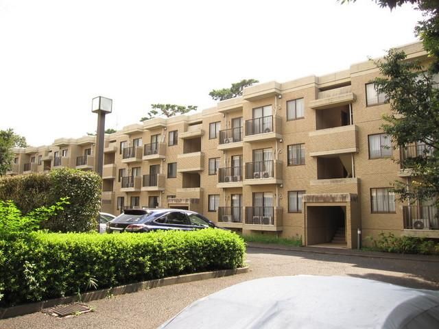 建物外観　大きな建物です