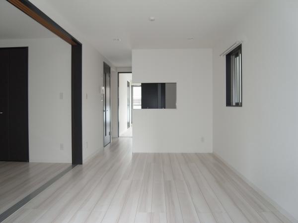 居室・リビング　内装