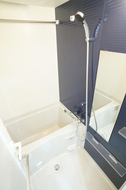 バス・シャワールーム　別のお部屋の参考写真です