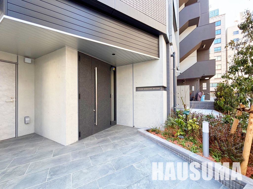 エントランス　エントランス