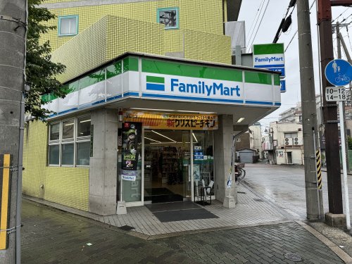 コンビニ　ファミリーマート 武岡小松四丁目店（コンビニ）まで563m
