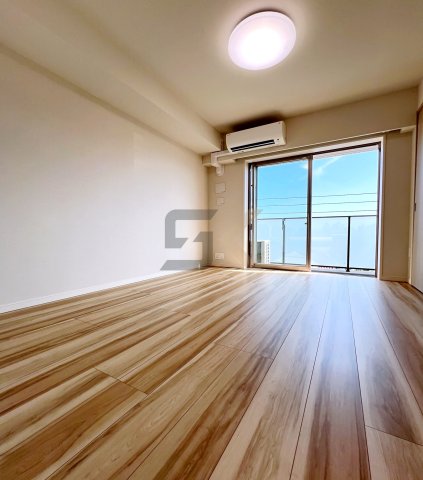 居室・リビング　別号室の写真です