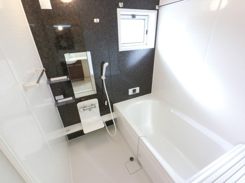 バス・シャワールーム　図面と現状に相違がある場合には現状を優先