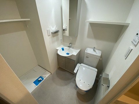 トイレ　温水洗浄便座付き♪