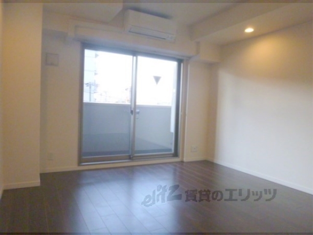 居室・リビング　日当たりの良いお部屋です