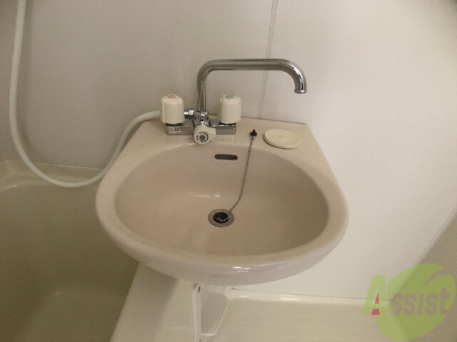 洗面設備　洗面所も大きすぎないので、とても使いやすいです。