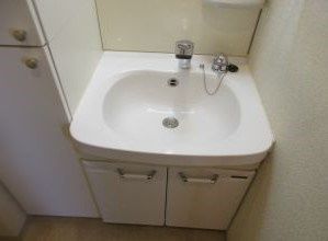 洗面設備　朝の身支度に便利な独立洗面♪