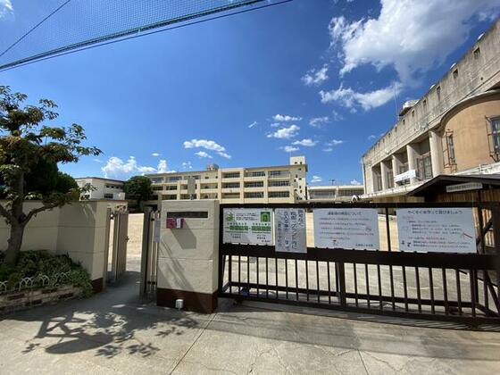 小学校　池田市立北豊島小学校（小学校）まで776m