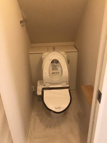 トイレ　トイレ