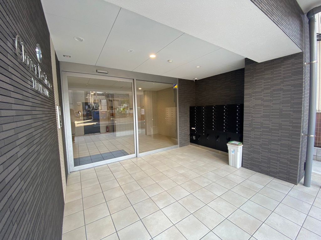 エントランス　エントランス