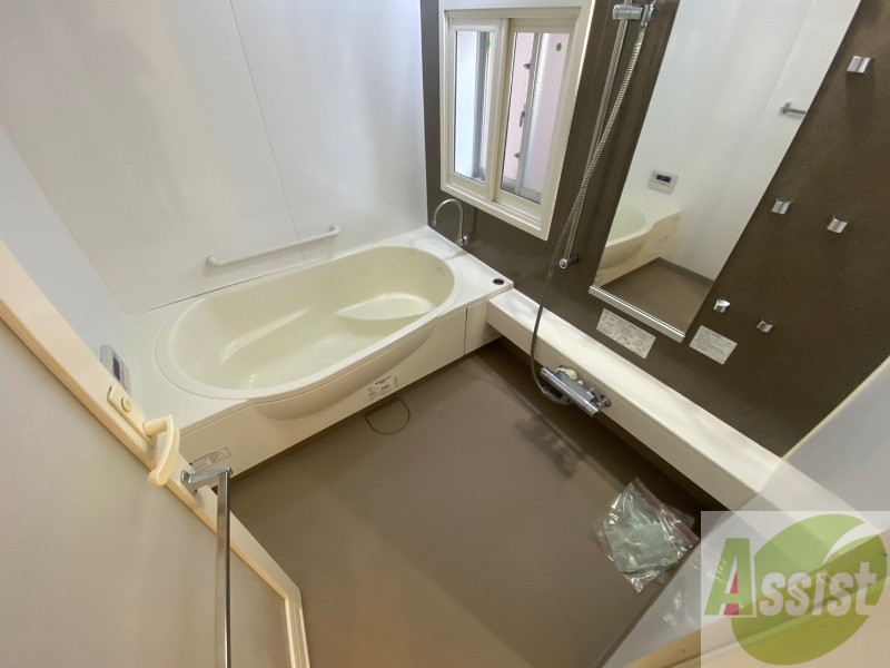 バス・シャワールーム　疲れた時はゆっくり湯船につかってみてはいかがでしょうか。