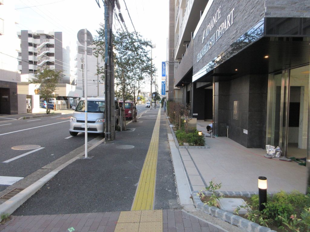 セキュリティ　前面道路