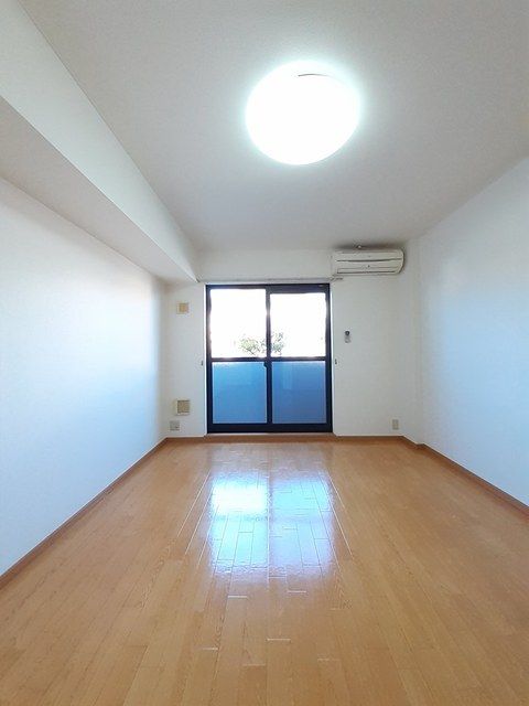 居室・リビング　使いやすい居間です