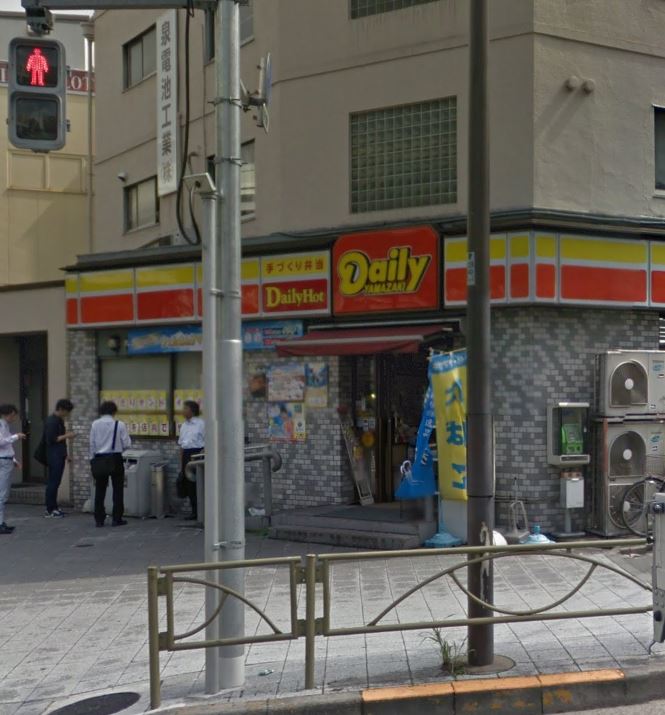 コンビニ　ヤマザキデイリーストア（コンビニ）まで443m