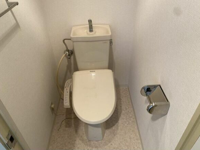 トイレ　別号室参考写真