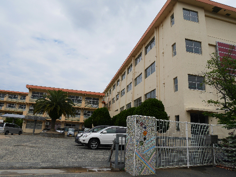 小学校　【北九州市立西門司小学校】（小学校）まで131m