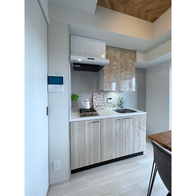 キッチン　家具・家電の備え付けはありません