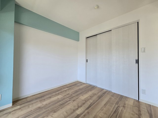 その他部屋・スペース　広くて明るい寝室