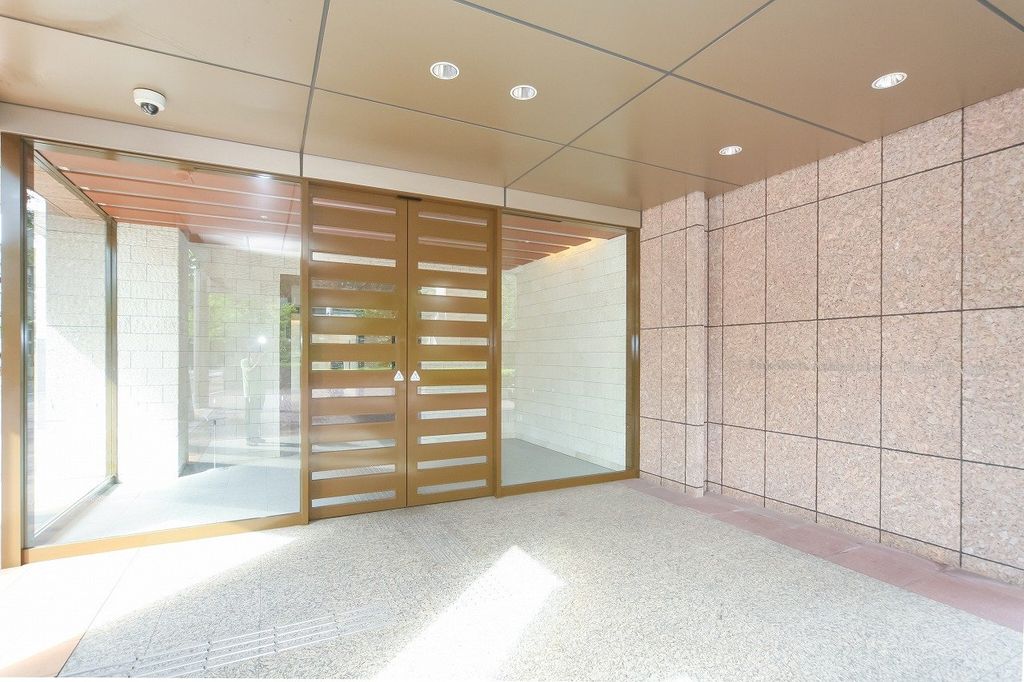 エントランス　エントランス