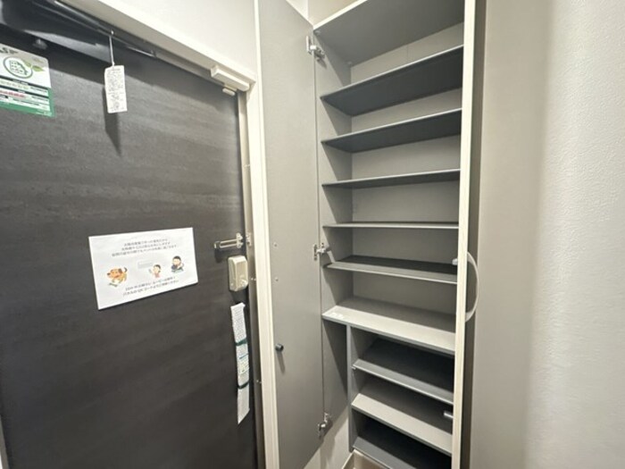 収納　シューズボックス