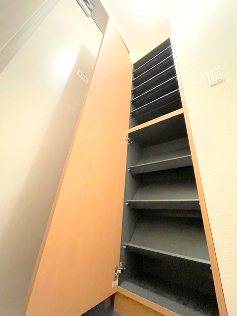 玄関　★トールタイプのシューズＢＯＸ★