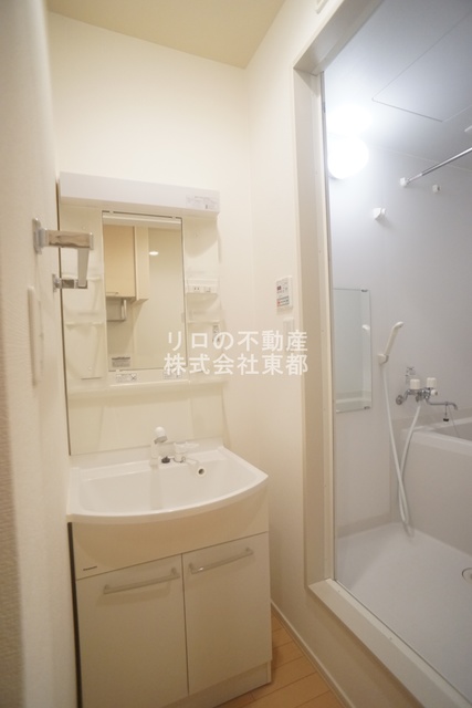 洗面設備　嬉しい洗面台は独立タイプ！