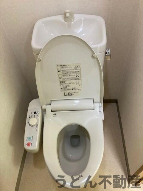 トイレ　うどん県のお部屋探しはうどん不動産へ うどんちゃんとLINE