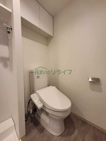 トイレ　別部屋同タイプ部屋の参考写真となります。