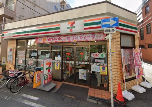 コンビニ　セブンイレブン 大阪中崎西店（コンビニ）まで50m